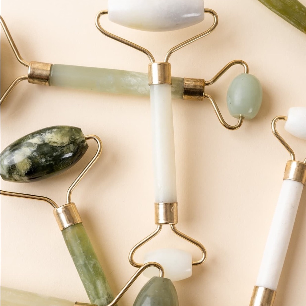 Luna Nectar Jade Facial Roller